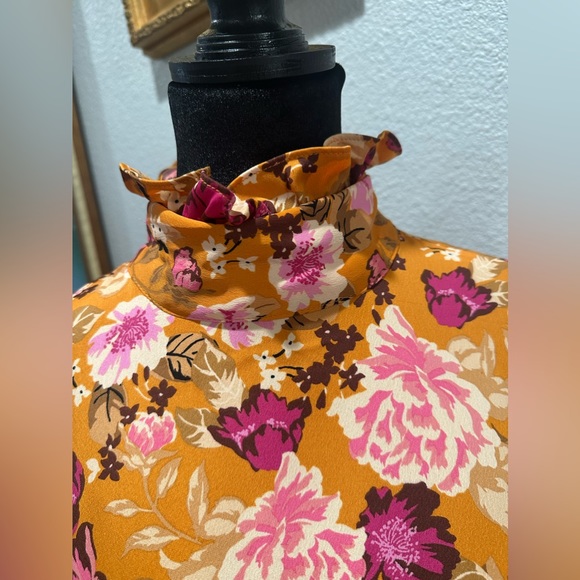 Like new long dress size M. Long sleeve Orange and pink - Picture 6 of 10